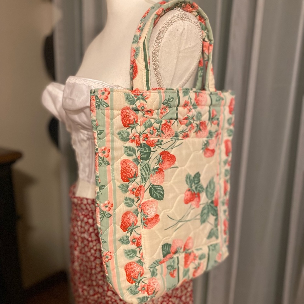 Vintage Strawberry Print Shoulder Bag - Cream and Green